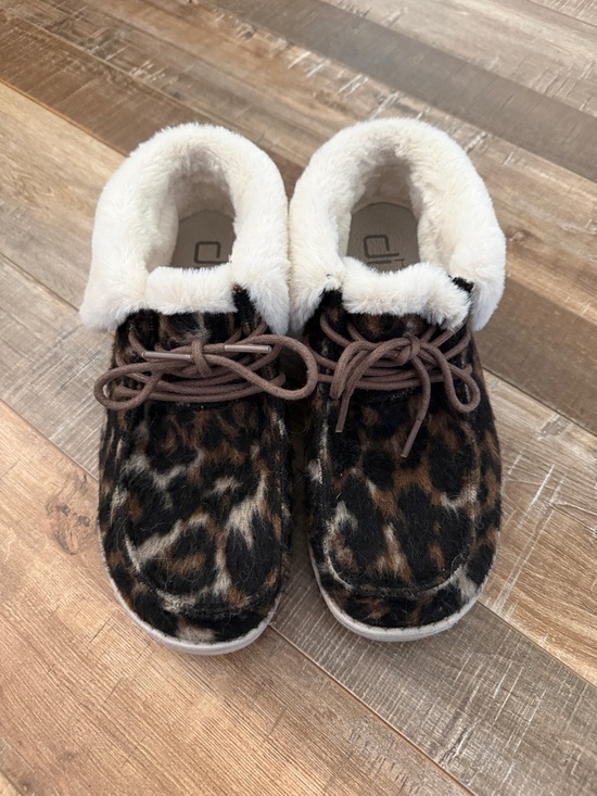 Hey Dude Shoes - Hey Dudes Leopard Print Fur-Lined Slip-on shoe